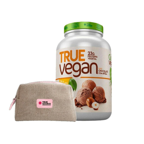 Kit True Vegan Proteína Isolada Vegana Chocolate com Avelã True Source 837g + Necessaire 