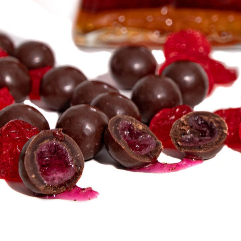 Drageado de Licor de Cereja com Chocolate ao Leite (Granel 100g)